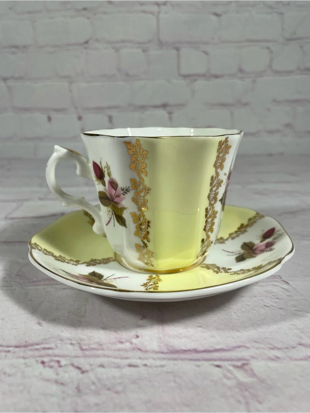 Vintage Royal Grafton Floral Gold Gilt Bone China Teacup and Saucer Set England